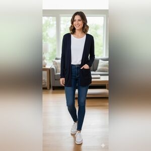 Croft And Barrow Women's Cardigan Size L Navy (EUC)